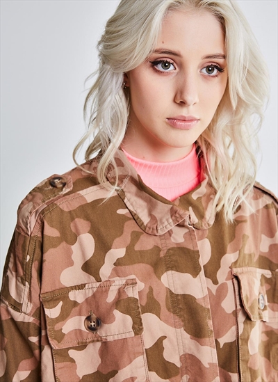 jaqueta camuflada sarja