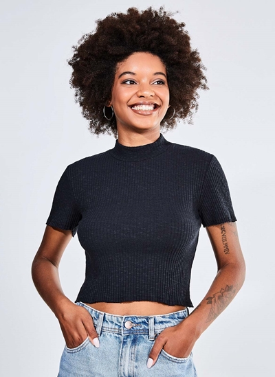 blusa cropped canelada