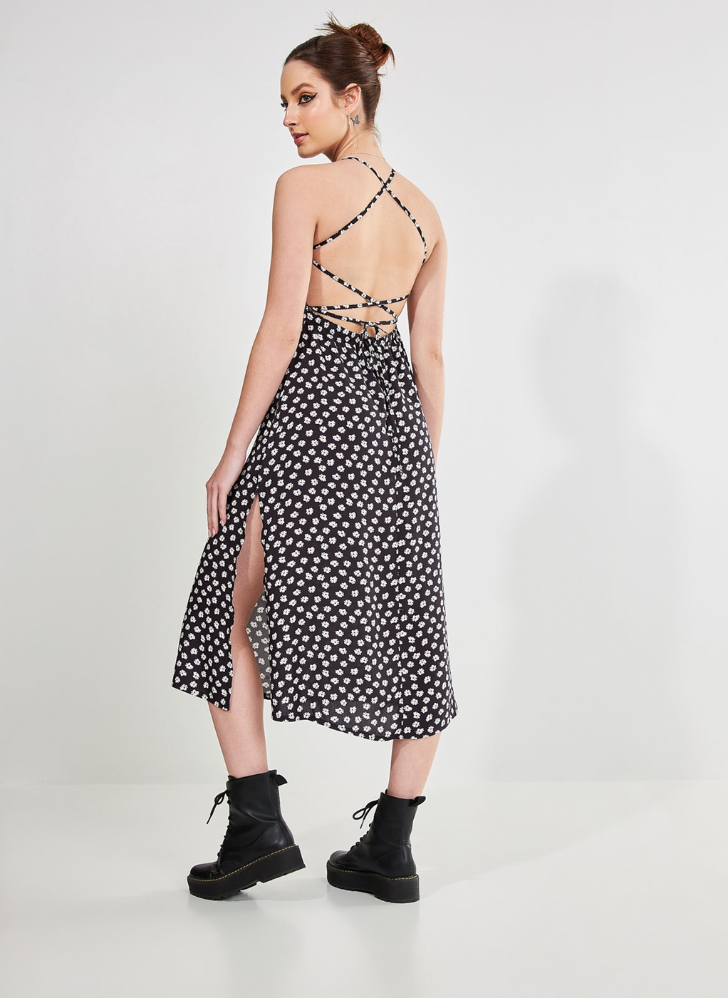 1102619 vestido cropped amarracao costas margarida abstrata 100447150 z2 637931185650677537